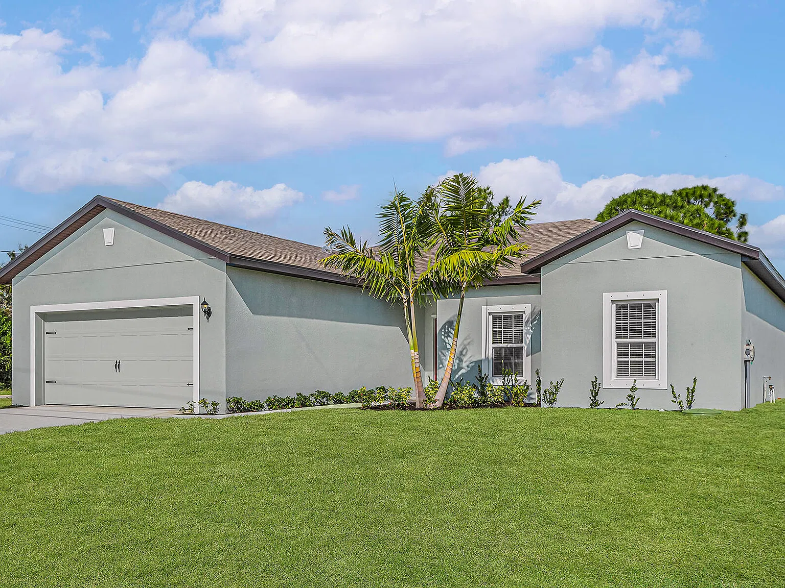 3 bed, 2.0 bath, 1680 sqft, $2,865 — Photo 2