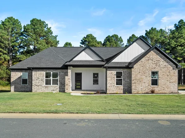 1712 Seattle Slew St, Searcy, AR 72143