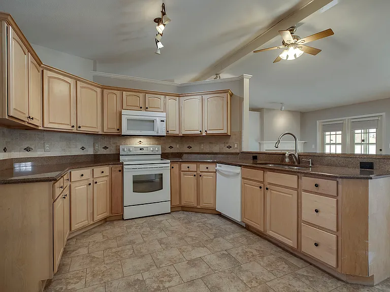 190 Amohi Way — Photo 10