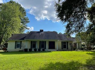 2203 Hickory Rd, Corinth, MS 38834