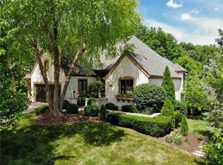 15209 Linden St, Leawood, KS 66224