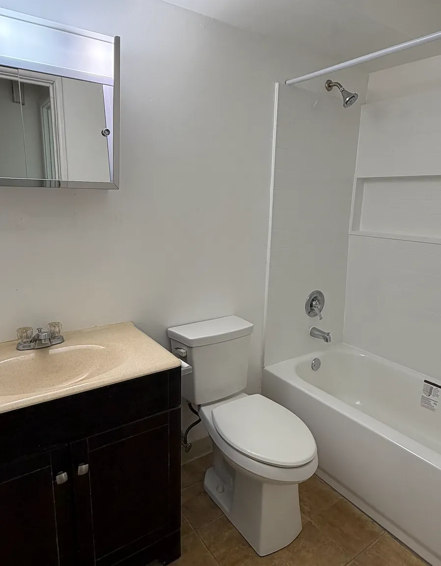 839 W College Blvd — Photo 2