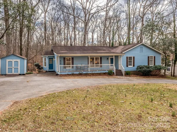 521 Mountainview Dr, Charlotte, NC 28270