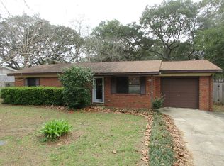 53 Junior Dr, Shalimar, FL 32579