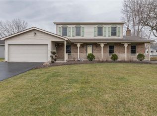 114 Lucinda Ln, Rochester, NY 14626