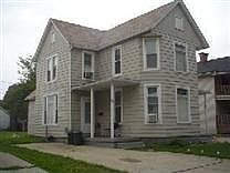 Home for Sale in Bloomington, Illinois $59,900