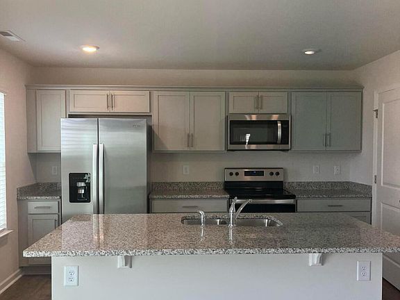 5th image of 4672 Slatestone Dr