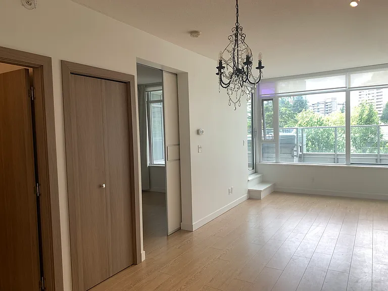 6538 Nelson Ave #505 — Photo 4