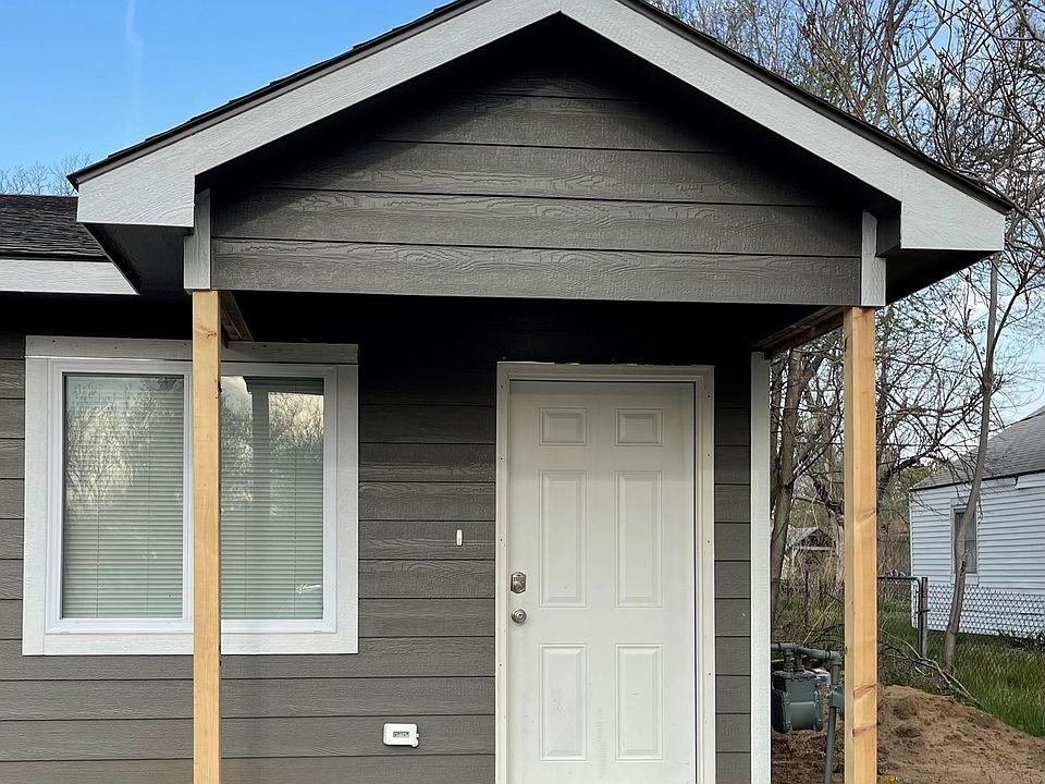 Under construction - Brand new custom garden homes with easy access to Kellogg. These paired homes feature modern construction finishes.