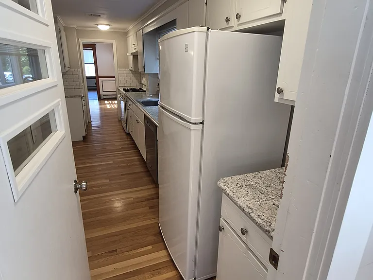 144 Wildwood Ave #1 — Photo 7