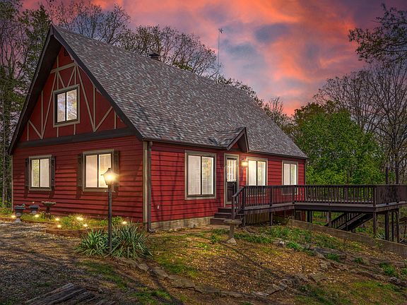 3rd image of 418 Briar Cliff Road