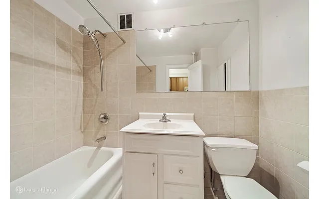 Rented by Douglas Elliman | media 7