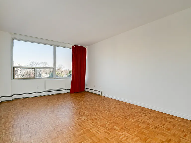 650 Briar Hill Ave — Photo 14