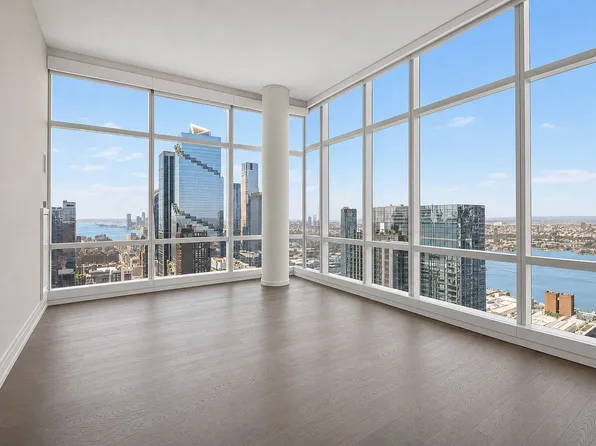 460 W 42nd St #Ph1j, New York, NY 10036