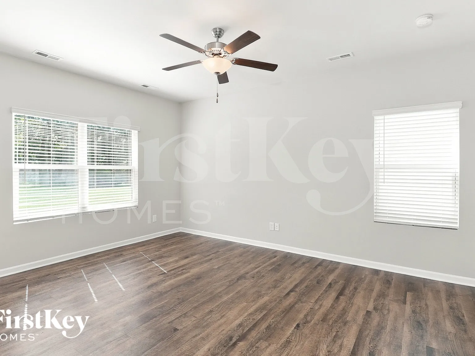 3 bed, 2.5 bath, 1841 sqft, $2,445 — Photo 3