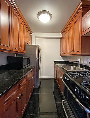 1st image of 330 W 45th St APT 9C
