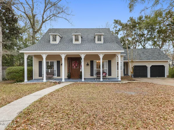 1703 Birnam Wood St, Ocean Springs, MS 39564
