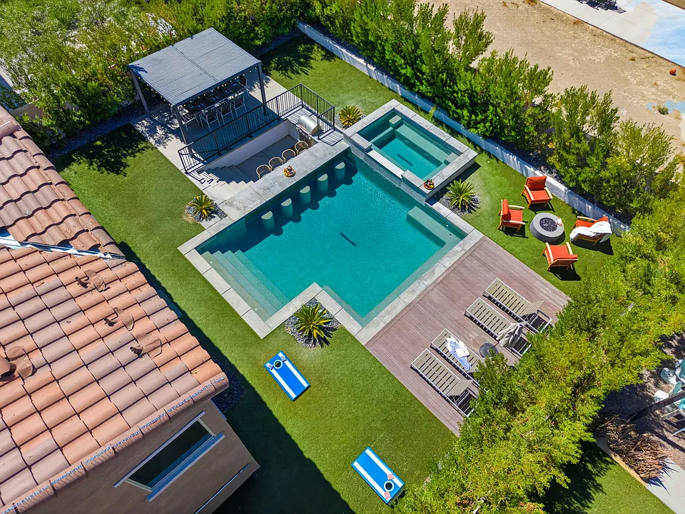 84442 Calle Ysiano