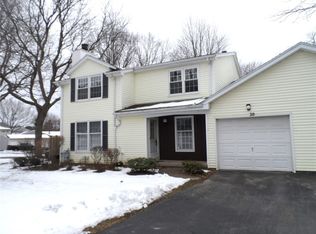 28 Blue Ridge Rd, Penfield, NY 14526