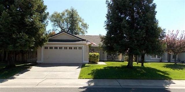 1st image of 2415 Marsh Dr