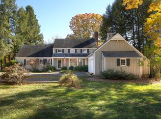 3 Brook Hollow Rd, Gladstone, NJ 07934