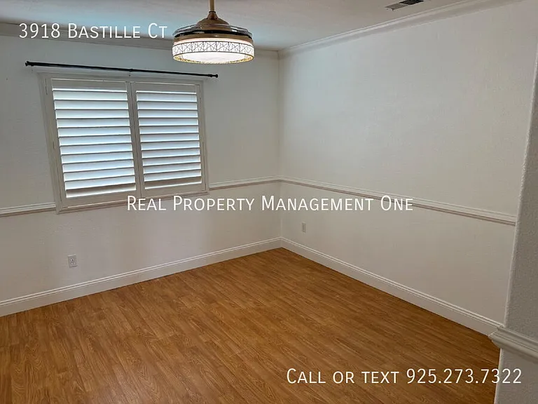 3918 Bastille Ct — Photo 28
