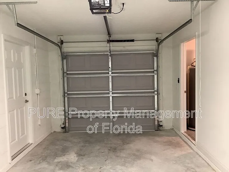 16899 SW 44th Cir — Photo 27