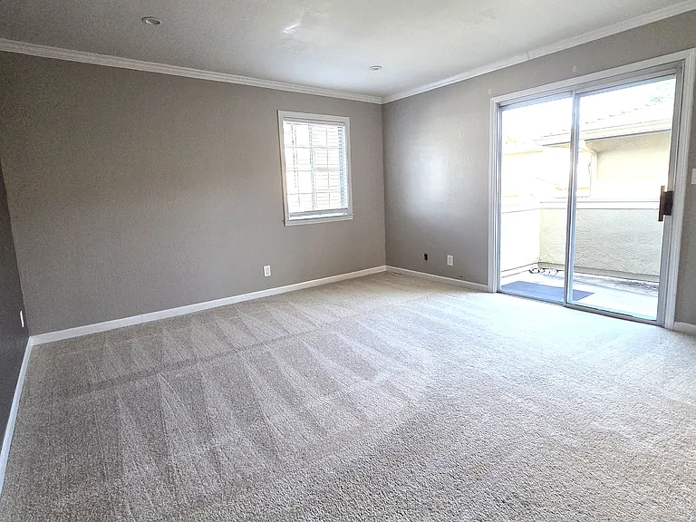 21933 Nugget Canyon Dr — Photo 11