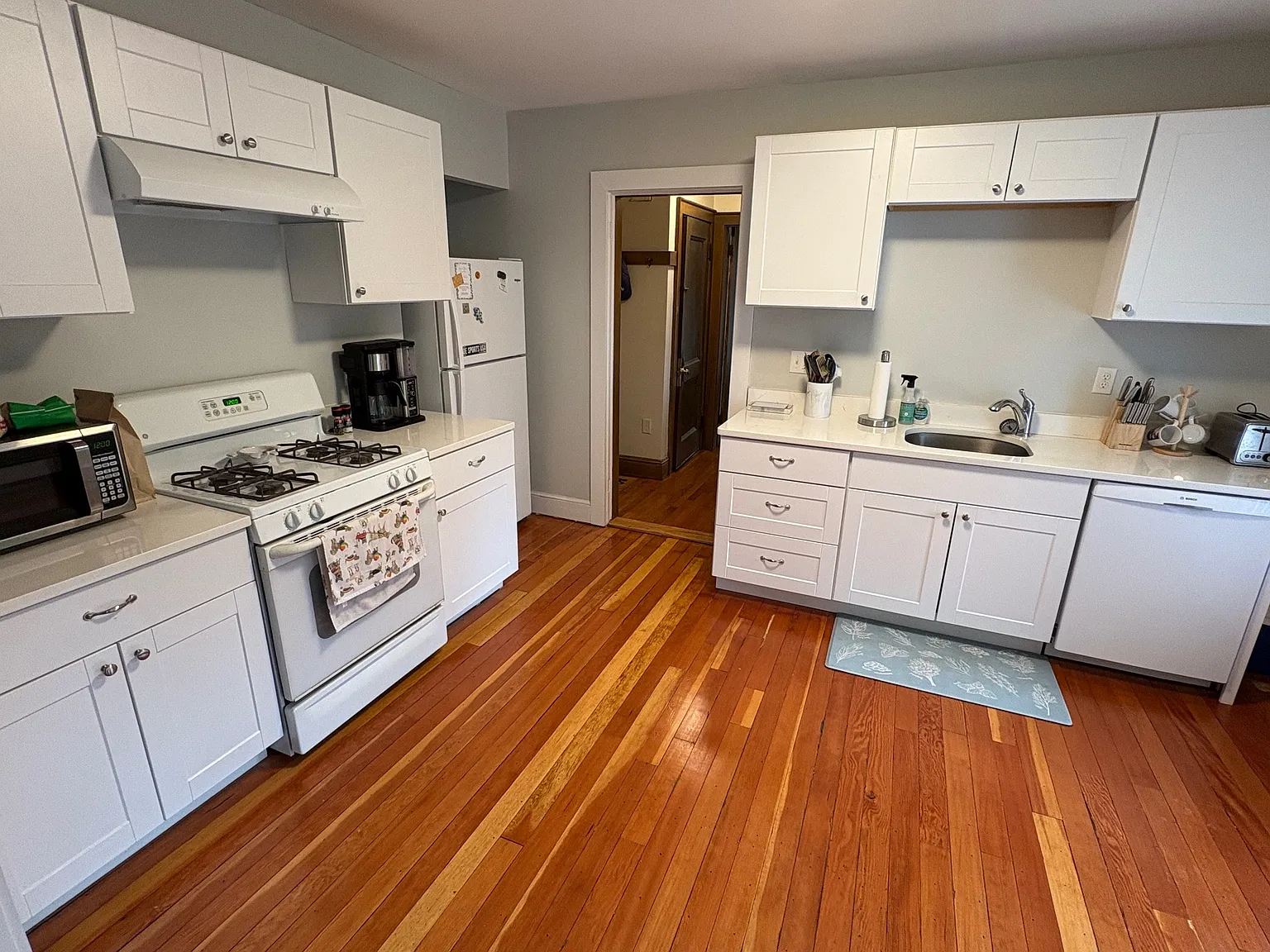 1 Hastings St — Photo 4