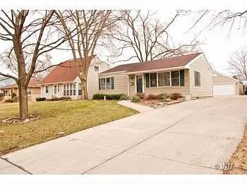 15 Lincoln St photo 1