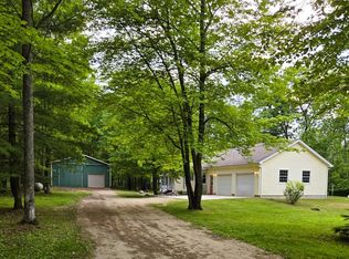 10505 N Athey Ave, Harrison, MI 48625