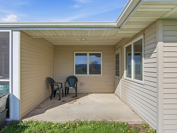 5th image of 1709 Hiawatha Dr E