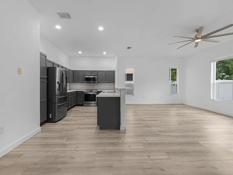 9140 SW 170th Pl #C — Photo 9