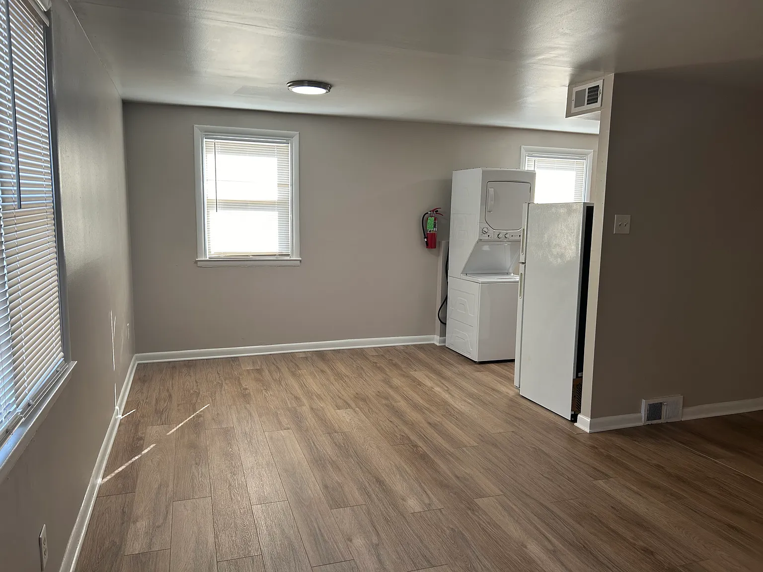 1 bed, $1,200 — Photo 3