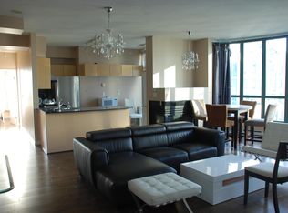 1239 Georgia St W #2908, Vancouver, BC V6E 4R8