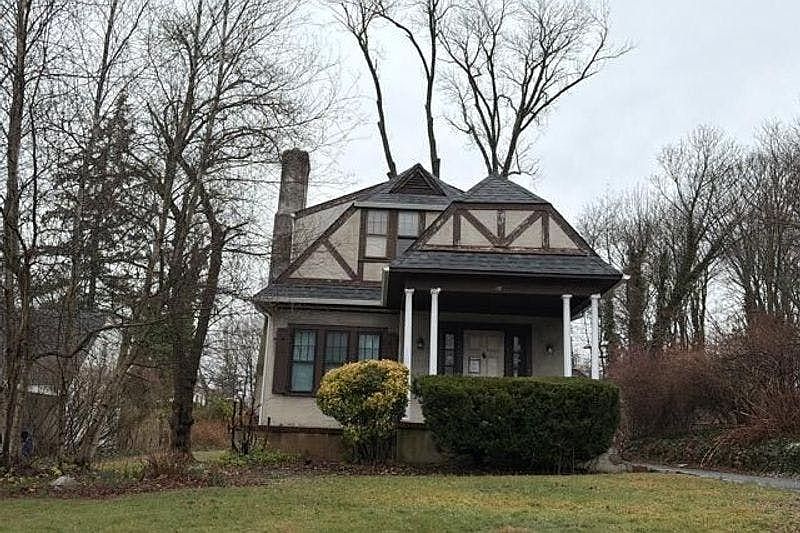 1st image of 16 Landing Rd