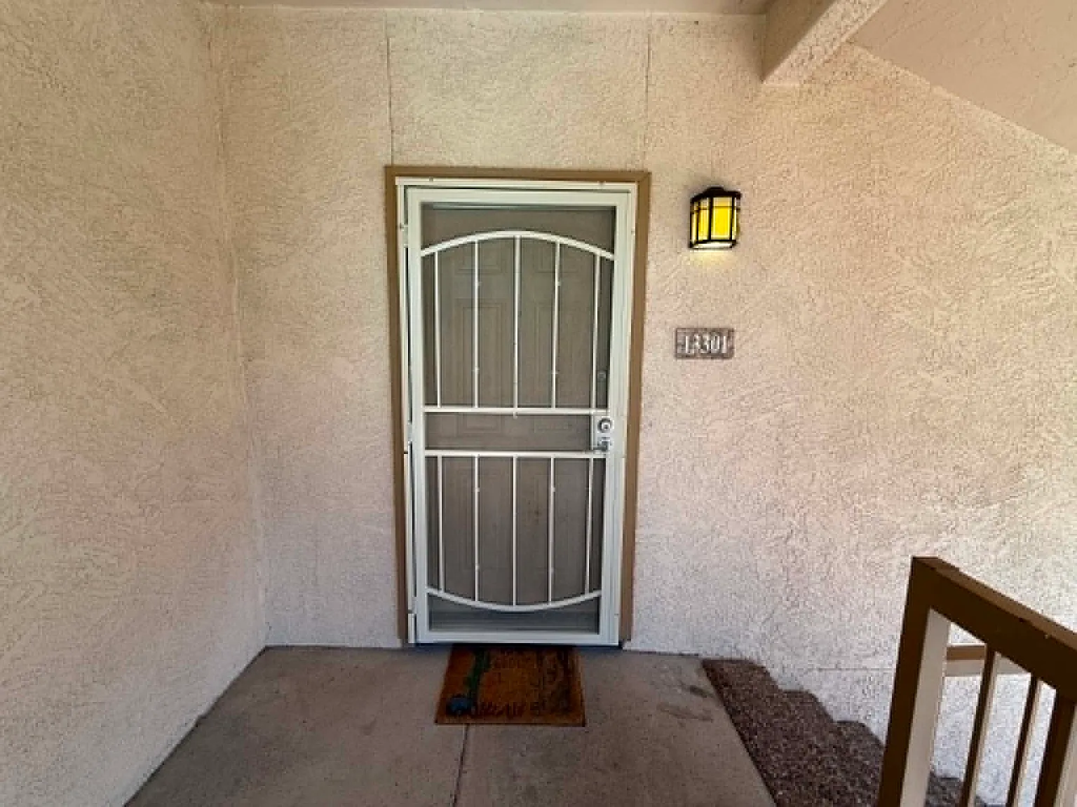 2 bed, 1025 sqft, $1,700 — Photo 1