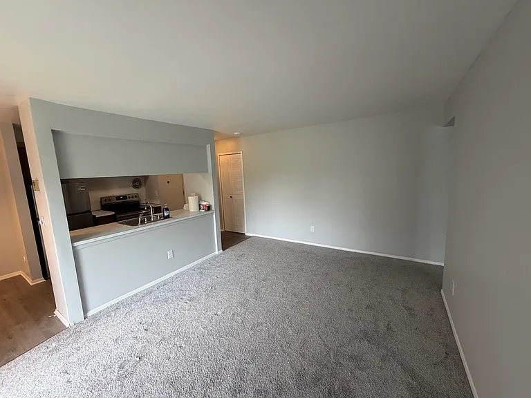 21661 Hillside Dr #D1 — Photo 7