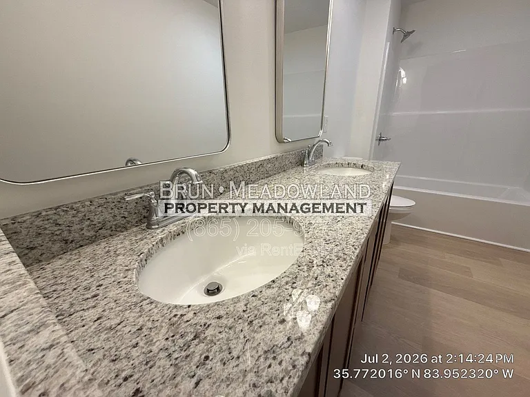1725 Bennett Village Dr — Photo 26