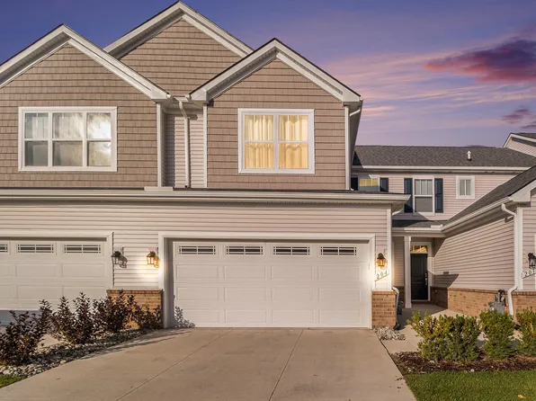 204 Angus Ln, Saline, MI 48176
