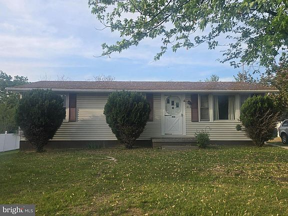 2nd image of 413 Valley Mill Rd