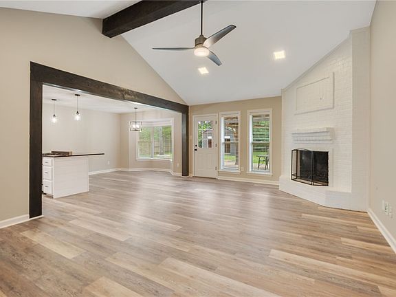 4th image of 1205 Haley Pl