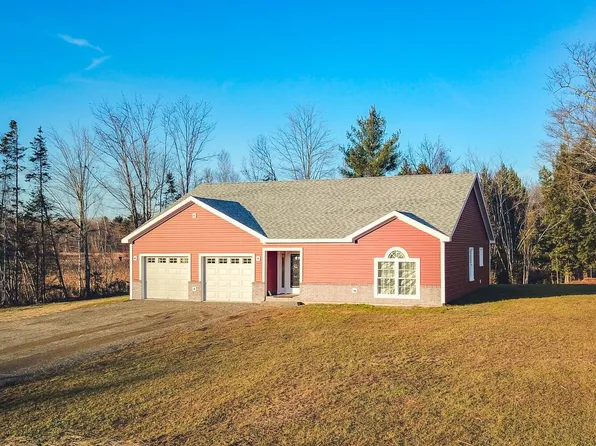 4 Chestnut Street, Unity, ME 04988