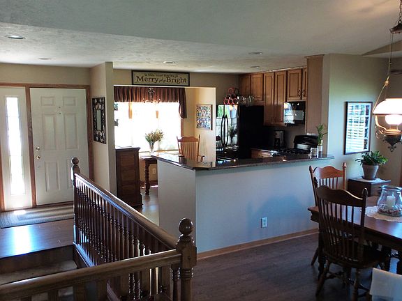 Open Concept, Kit,Din,Liv 