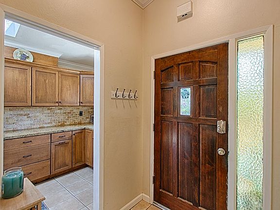 5th image of 5489 Soquel Dr