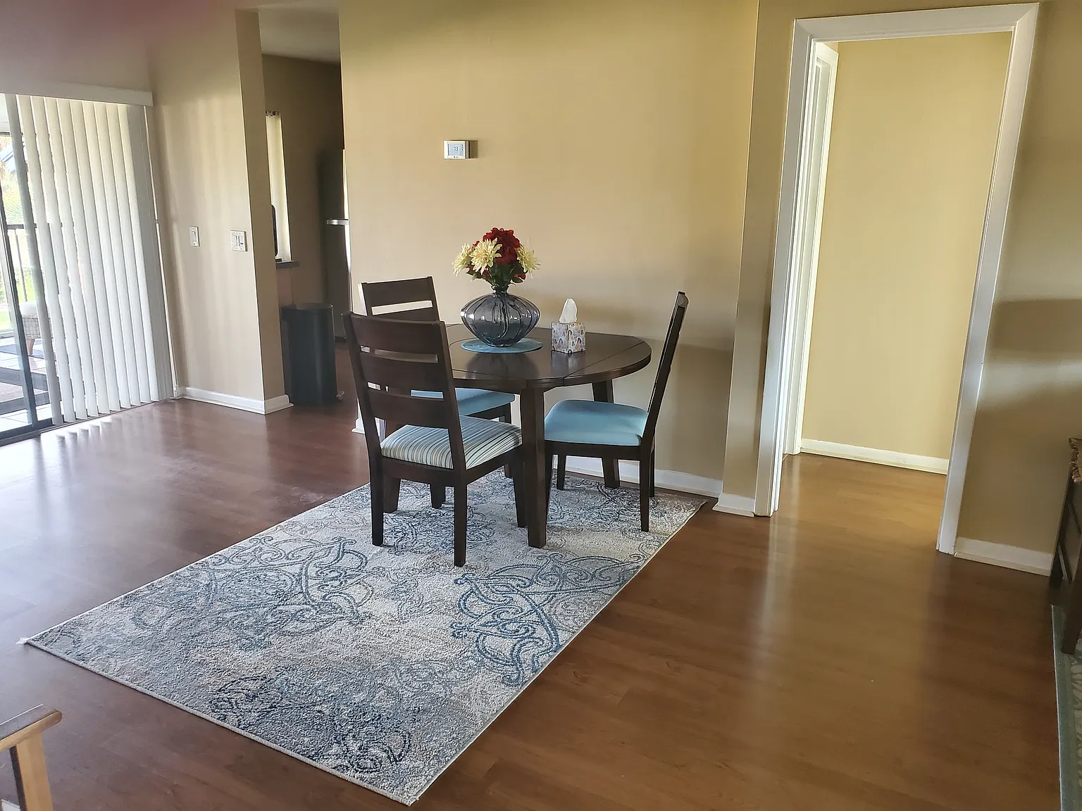 2 bed, 1100 sqft, $2,450 — Photo 3