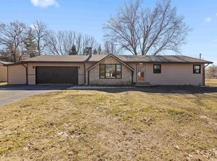 4310 George Dr, Rockton, IL 61072