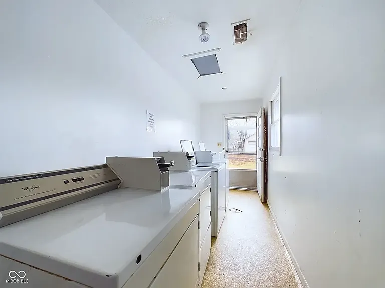 414 Ruddle Ave — Photo 13