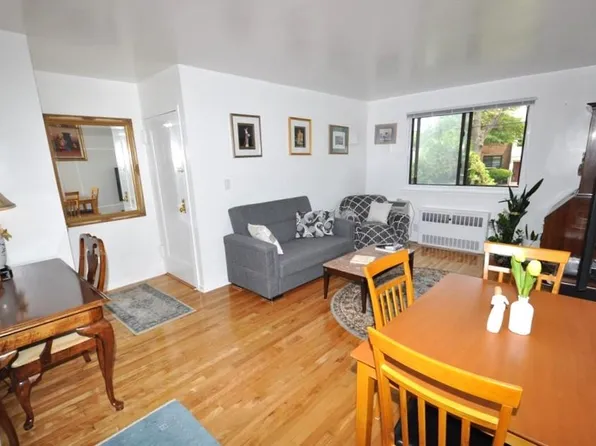 19 Lawrence Drive #1A, White Plains, NY 10606