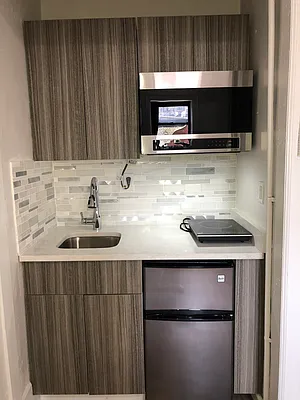 Rented by R New York | media 30